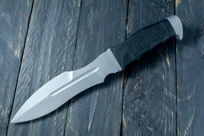 bigstock Big Troops Knife Big Military 198545998